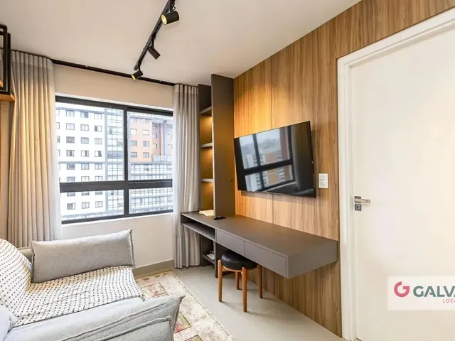 Apartamento 1 quarto e 1 banheiro, para alugar, no bairro Centro em Curitiba