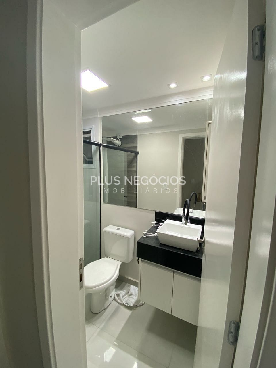Apartamento à venda com 2 quartos, 57m² - Foto 15