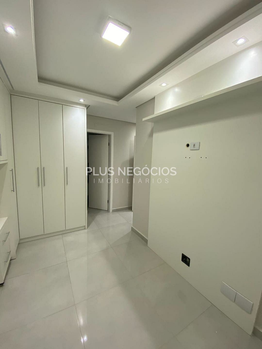 Apartamento à venda com 2 quartos, 57m² - Foto 12