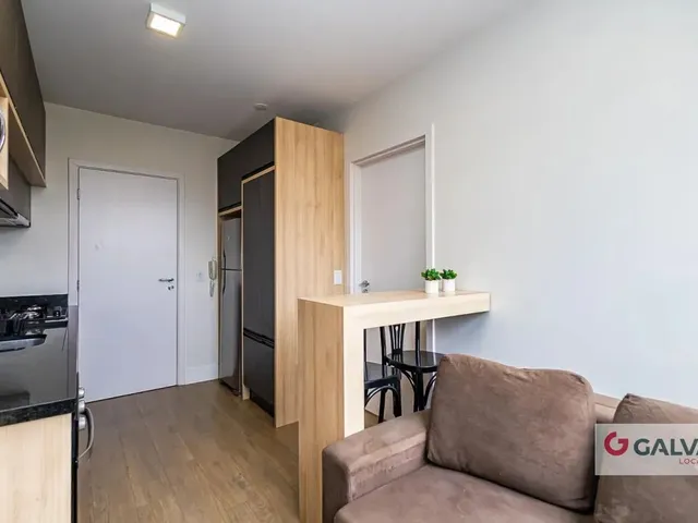 Apartamento 1 quarto e 1 banheiro, para alugar, no bairro Rebouças em Curitiba