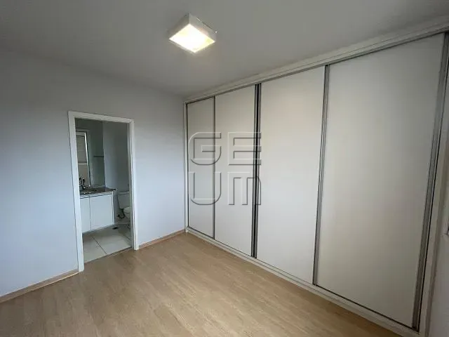 Apartamento 2 quartos e 2 banheiros, à venda, no bairro Terras de Santana II em Londrina