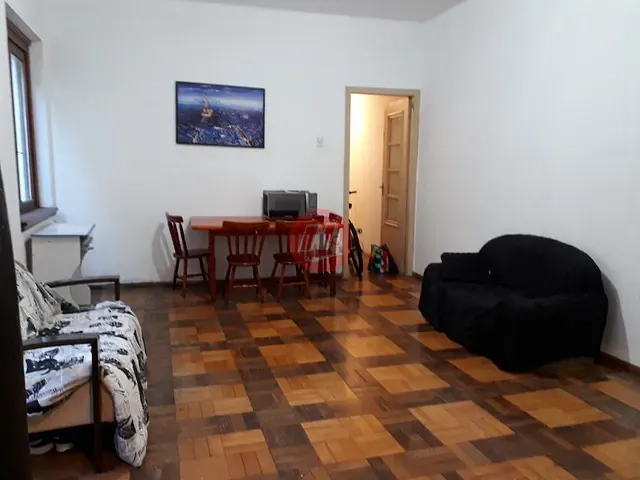 Apartamento com 135m² 3 quartos e 1 banheiro, à venda, no bairro Farroupilha em Porto Alegre