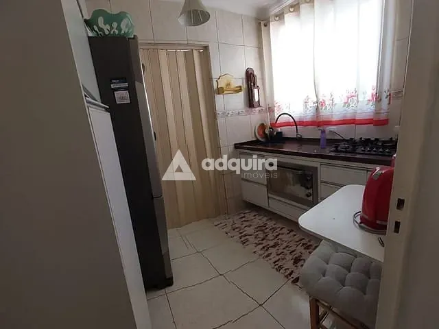 Apartamento 2 quartos e 1 banheiro, à venda, no bairro Colônia Dona Luíza em Ponta Grossa
