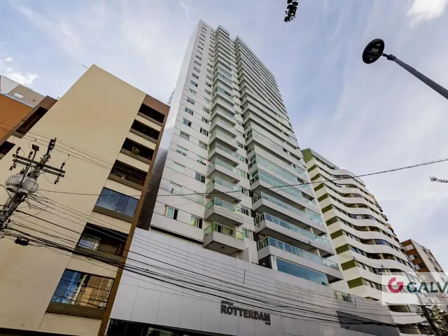 Apartamento 3 quartos e 2 banheiros, para alugar, no bairro Água Verde em Curitiba
