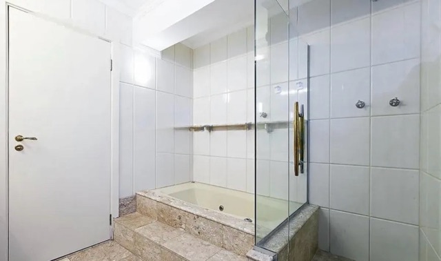 Apartamento com 240m² 4 quartos e 4 banheiros, para alugar, no bairro Cerqueira César em São Paulo