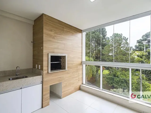 Apartamento 3 quartos e 2 banheiros, para alugar, no bairro Campo Comprido em Curitiba