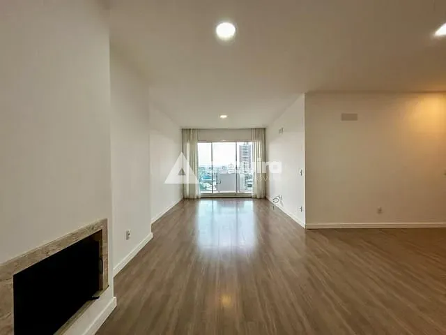 Apartamento 3 quartos e 4 banheiros, à venda, no bairro Oficinas em Ponta Grossa
