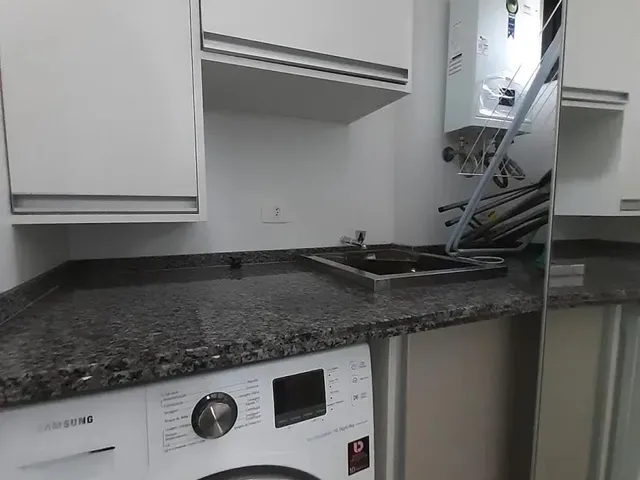 Apartamento 1 quarto e 1 banheiro, para alugar, no bairro Rebouças em Curitiba