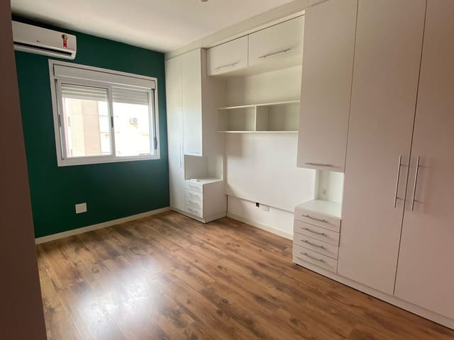 Apartamento 2 quartos e 2 banheiros, à venda, no bairro Areal em Pelotas