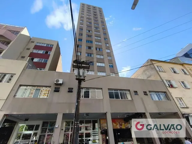 Apartamento 1 quarto e 1 banheiro, para alugar, no bairro Centro em Curitiba