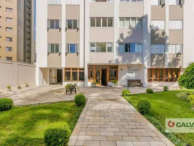 Apartamento 3 quartos e 2 banheiros, para alugar, no bairro Água Verde em Curitiba