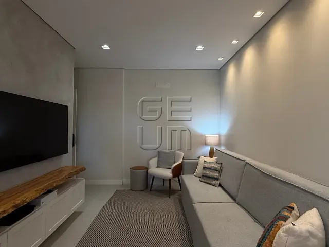 Apartamento 3 quartos e 2 banheiros, à venda, no bairro Centro em Londrina