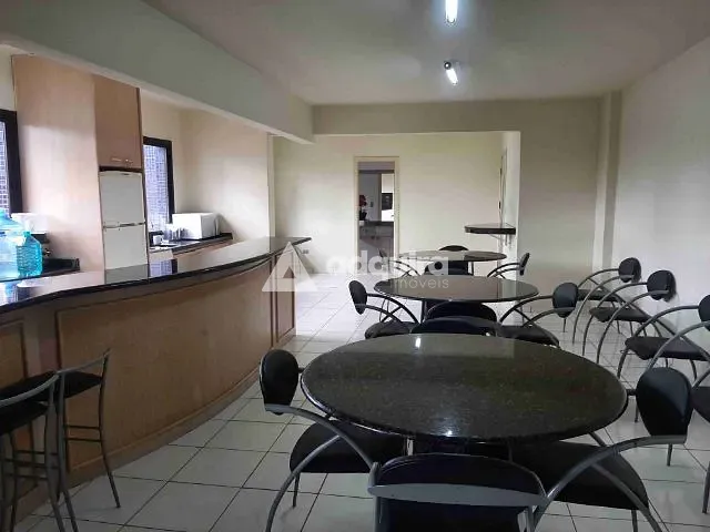 Apartamento com 174m² 3 quartos e 2 banheiros, à venda, no bairro Centro em Ponta Grossa