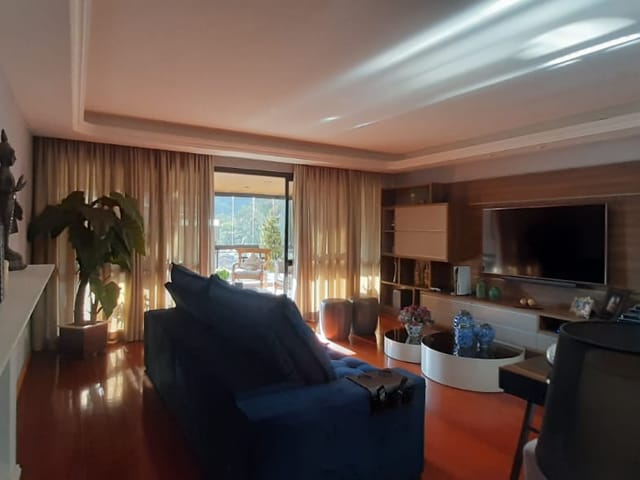 Apartamento 4 quartos e 1 banheiro, à venda, no bairro Duarte Silveira em Petrópolis