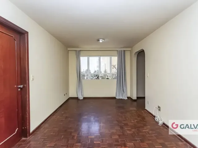 Apartamento 3 quartos e 2 banheiros, para alugar, no bairro Bigorrilho em Curitiba