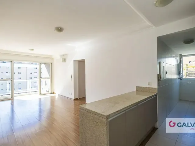 Apartamento 2 quartos e 2 banheiros, para alugar, no bairro Bigorrilho em Curitiba