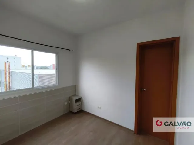 Apartamento 1 quarto e 1 banheiro, para alugar, no bairro Rebouças em Curitiba