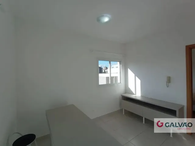 Apartamento 1 quarto e 1 banheiro, para alugar, no bairro Rebouças em Curitiba