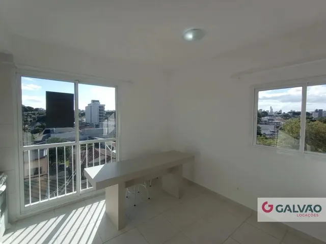 Apartamento 1 quarto e 1 banheiro, para alugar, no bairro Rebouças em Curitiba