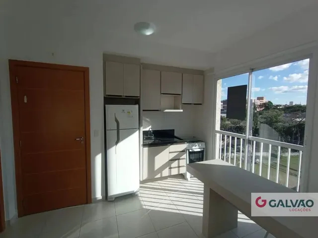 Apartamento 1 quarto e 1 banheiro, para alugar, no bairro Rebouças em Curitiba