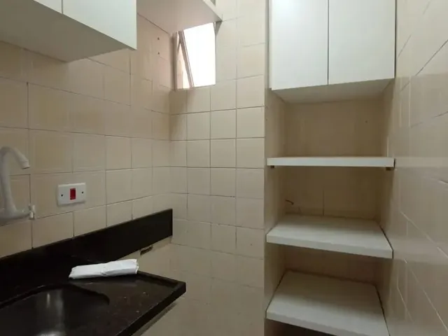 Apartamento 1 quarto e 1 banheiro, para alugar, no bairro Bigorrilho em Curitiba