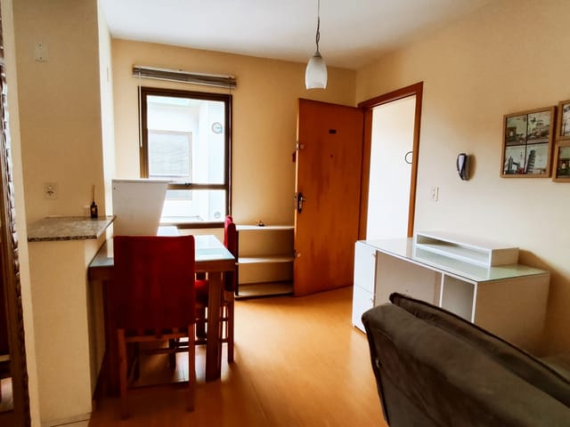 Apartamento 1 quarto e 1 banheiro, à venda, no bairro Centro em Pelotas