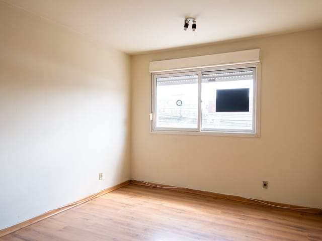Apartamento 2 quartos e 1 banheiro, à venda ou para alugar, no bairro Centro em Pelotas