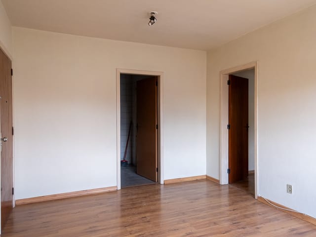 Apartamento 2 quartos e 1 banheiro, à venda ou para alugar, no bairro Centro em Pelotas