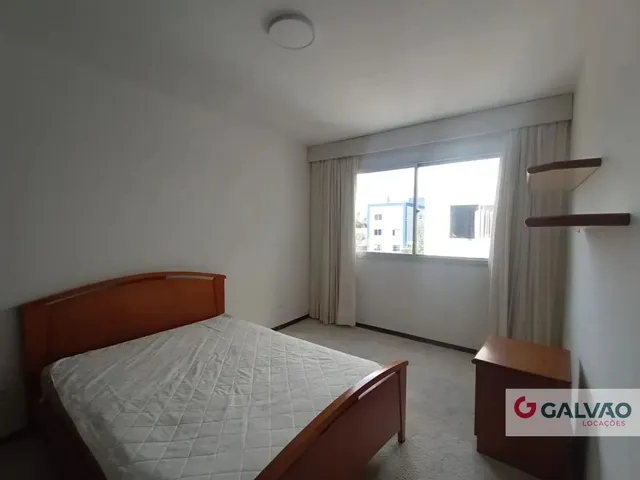 Apartamento 2 quartos e 3 banheiros, para alugar, no bairro Vila Izabel em Curitiba