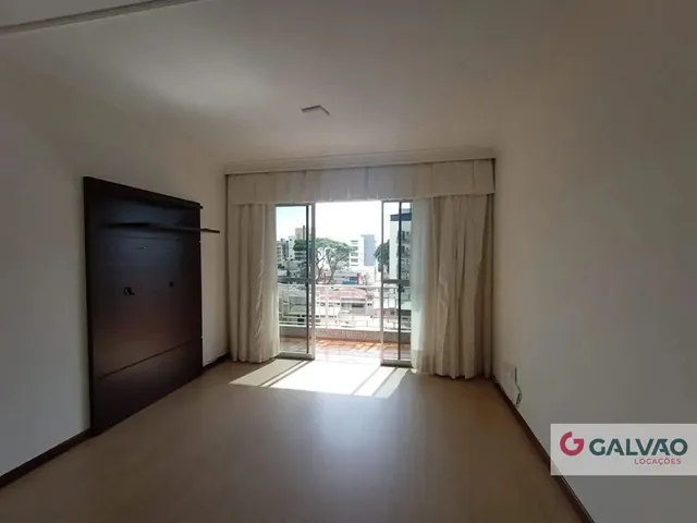 Apartamento 2 quartos e 3 banheiros, para alugar, no bairro Vila Izabel em Curitiba