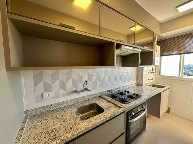 Apartamento com 97m² 3 quartos e 2 banheiros, à venda, no bairro Gleba Palhano em Londrina