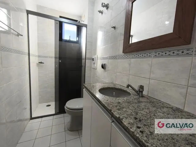 Apartamento 1 quarto e 1 banheiro, para alugar, no bairro Centro em Curitiba