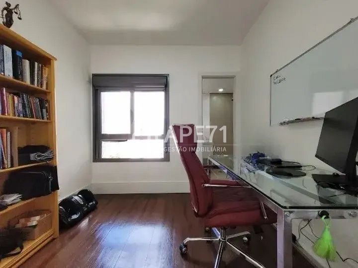 Apartamento à venda com 3 quartos, 131m² - Foto 25
