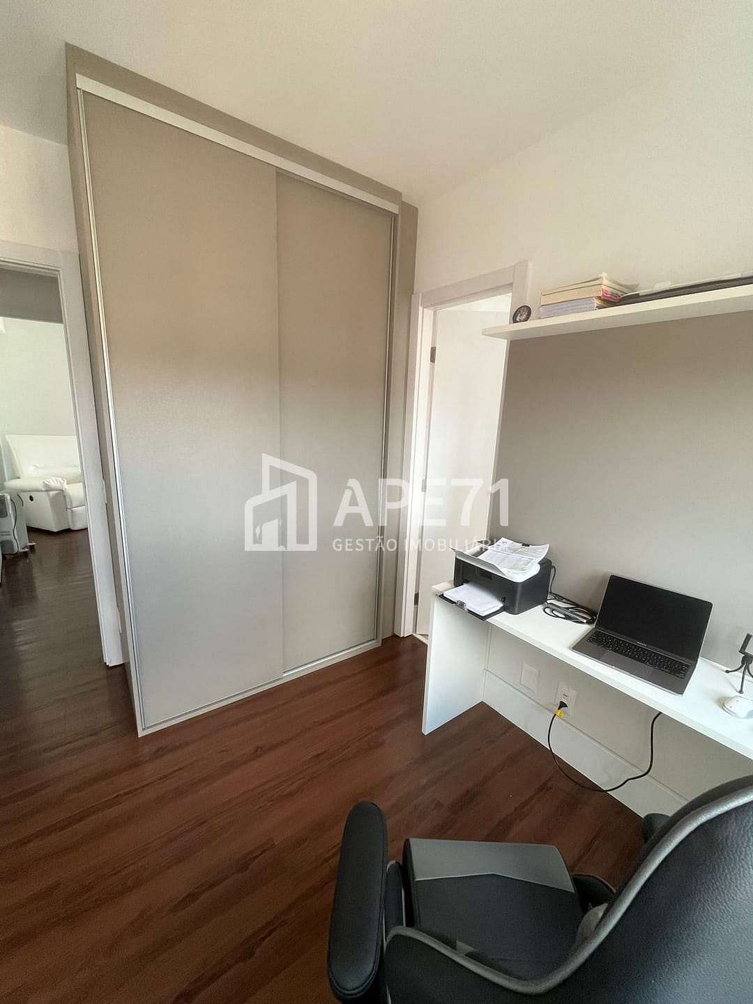 Apartamento à venda com 3 quartos, 131m² - Foto 31