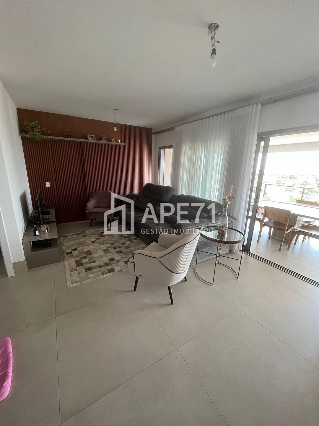 Apartamento à venda com 3 quartos, 131m² - Foto 5