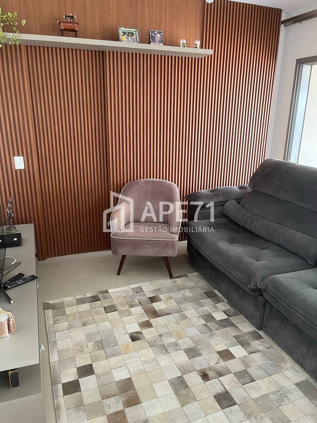 Apartamento à venda com 3 quartos, 131m² - Foto 9