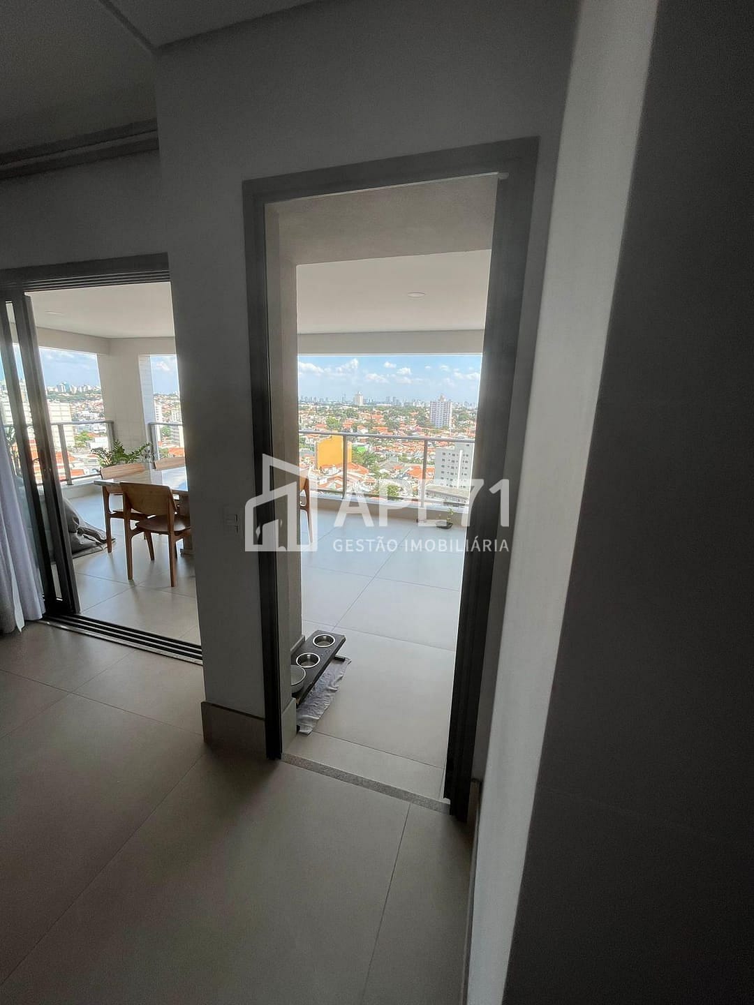 Apartamento à venda com 3 quartos, 131m² - Foto 13