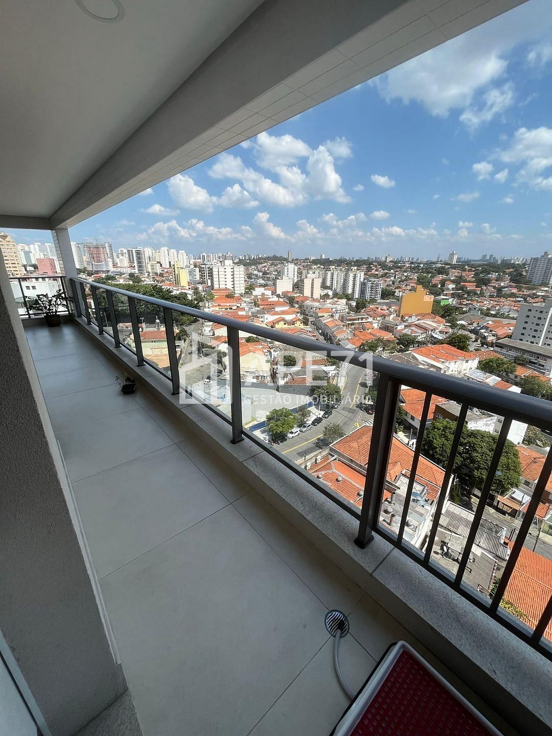 Apartamento à venda com 3 quartos, 131m² - Foto 2