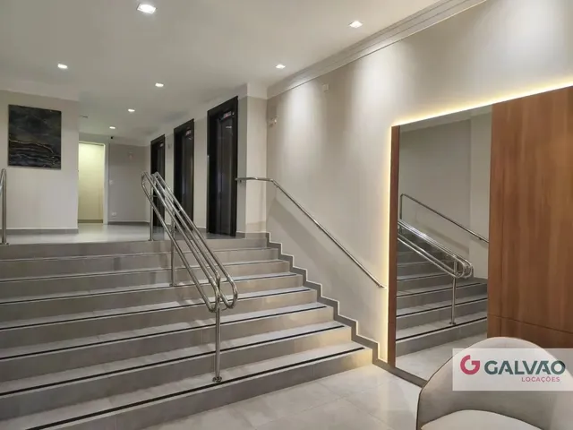 Apartamento 1 quarto e 2 banheiros, para alugar, no bairro Centro em Curitiba