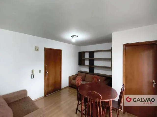 Apartamento 1 quarto e 2 banheiros, para alugar, no bairro Centro em Curitiba