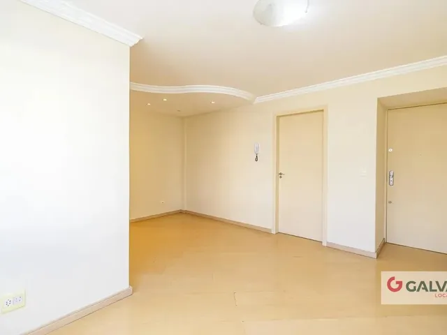Apartamento 3 quartos e 1 banheiro, para alugar, no bairro Pinheirinho em Curitiba