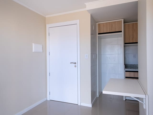 Apartamento 1 quarto e 1 banheiro, à venda ou para alugar, no bairro Centro em Pelotas