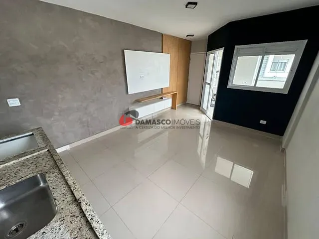 Apartamento 2 quartos e 1 banheiro, para alugar, no bairro Parque das Nações em Santo André
