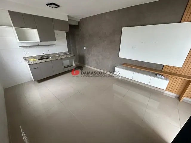 Apartamento 2 quartos e 1 banheiro, para alugar, no bairro Parque das Nações em Santo André