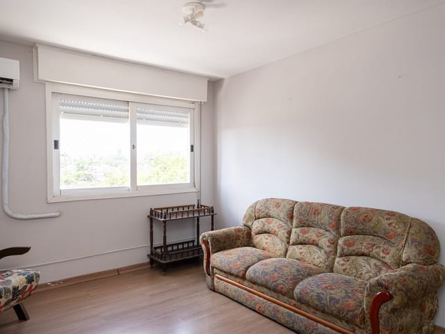 Apartamento com 87m² 3 quartos e 1 banheiro, à venda, no bairro Centro em Pelotas