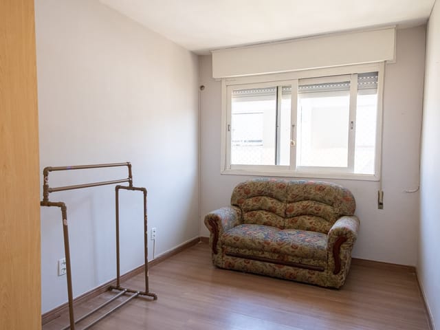 Apartamento com 87m² 3 quartos e 1 banheiro, à venda, no bairro Centro em Pelotas