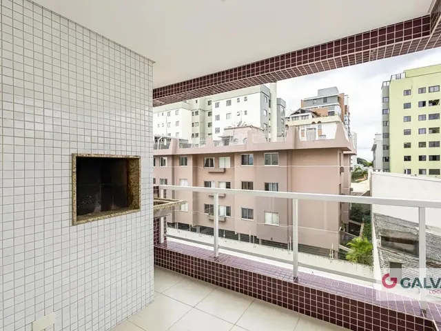 Apartamento 2 quartos e 2 banheiros, para alugar, no bairro Portão em Curitiba