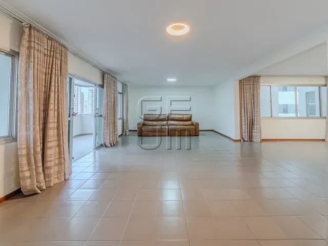 Apartamento com 398m² 4 quartos e 4 banheiros, à venda, no bairro Centro em Londrina