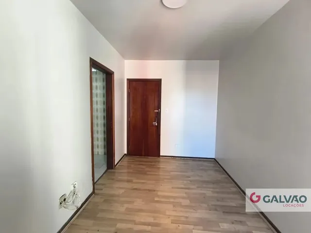Apartamento 2 quartos e 1 banheiro, para alugar, no bairro Vila Izabel em Curitiba