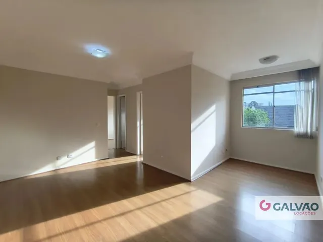Apartamento 3 quartos e 1 banheiro, para alugar, no bairro Hauer em Curitiba